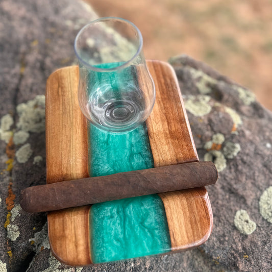 Resin River Glencairn Glass and Cigar Holder