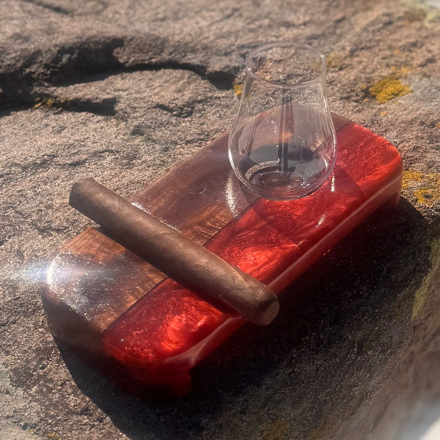 Resin River Glencairn Glass and Cigar Holder