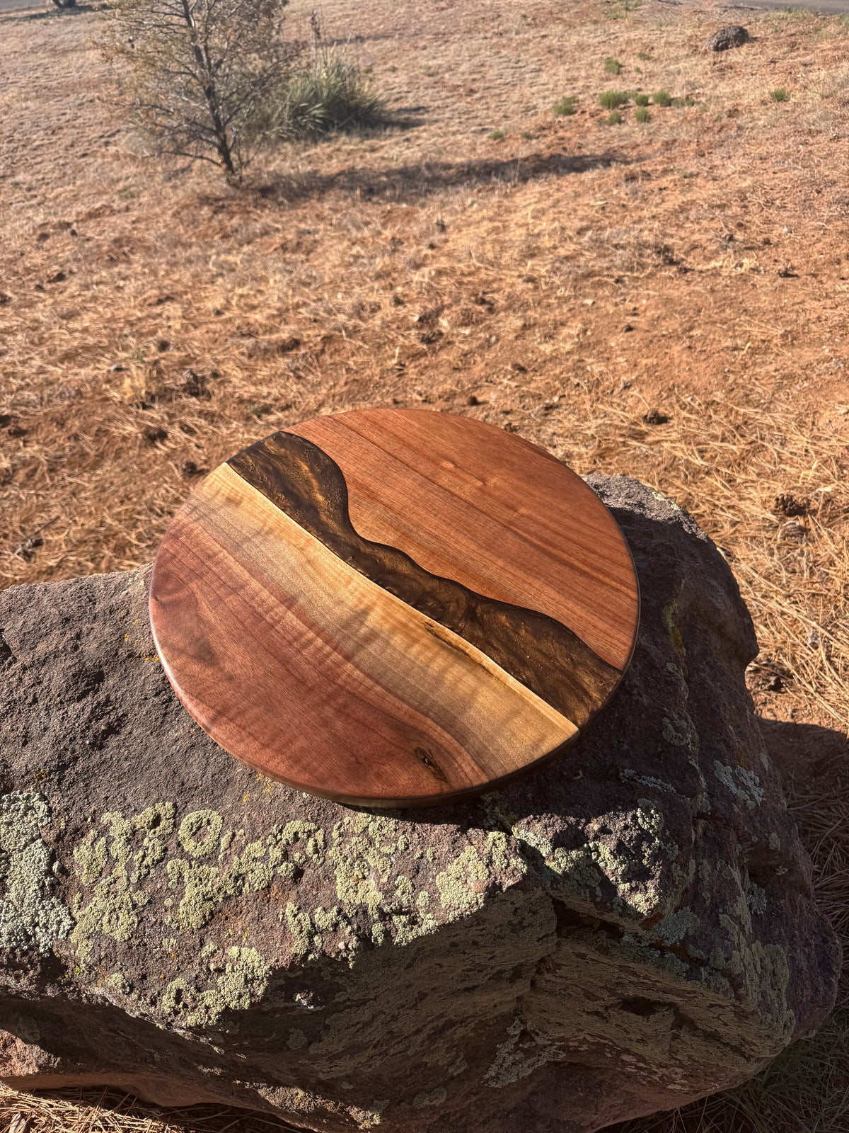 Handmade 20" Walnut & Resin Round Accent Table