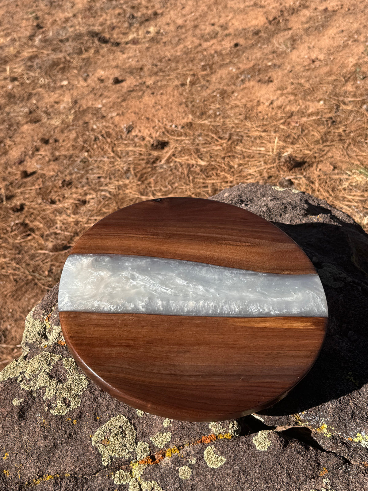 Handmade 20" Walnut & Resin Round Accent Table