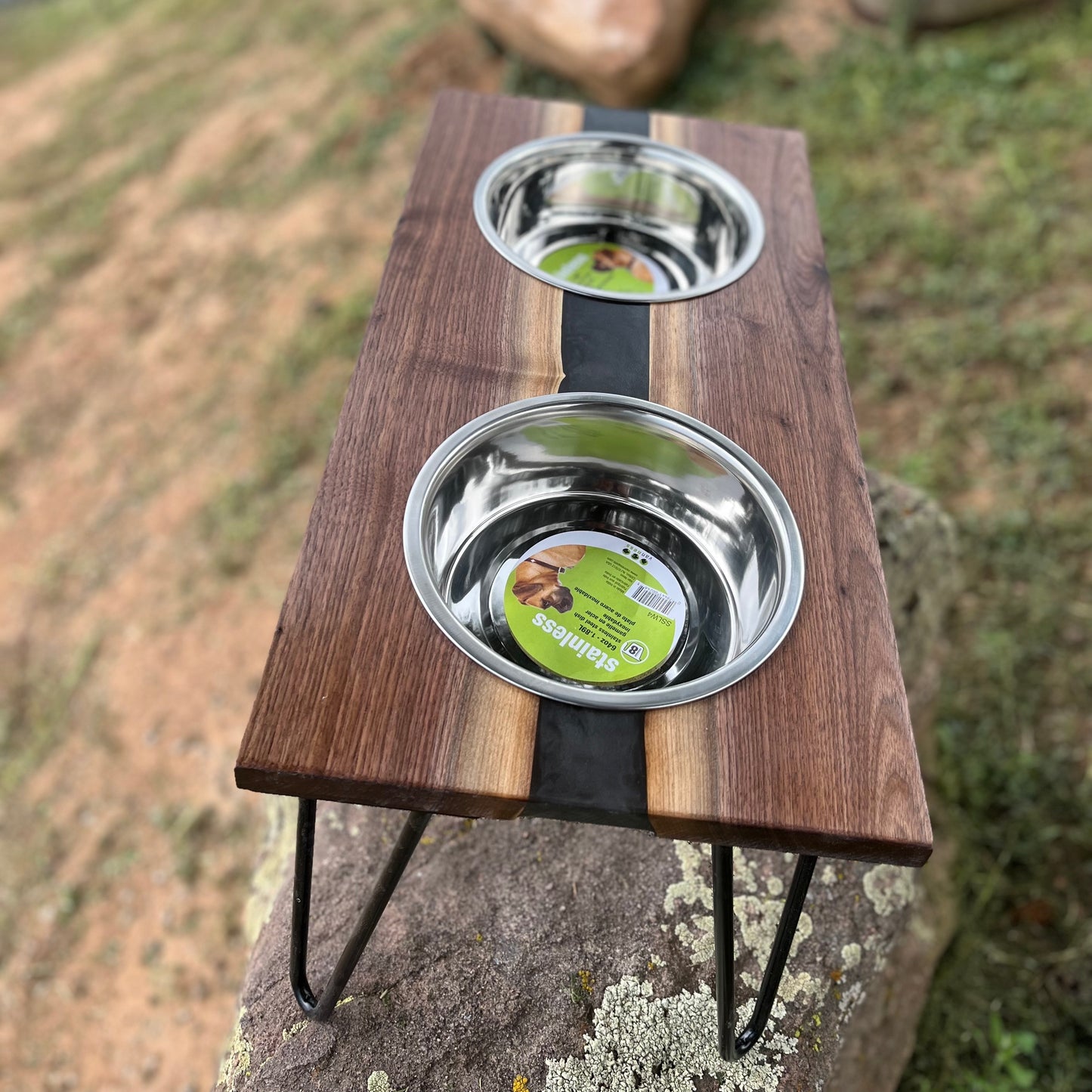 Raised Resin Dog Bowl Stands
