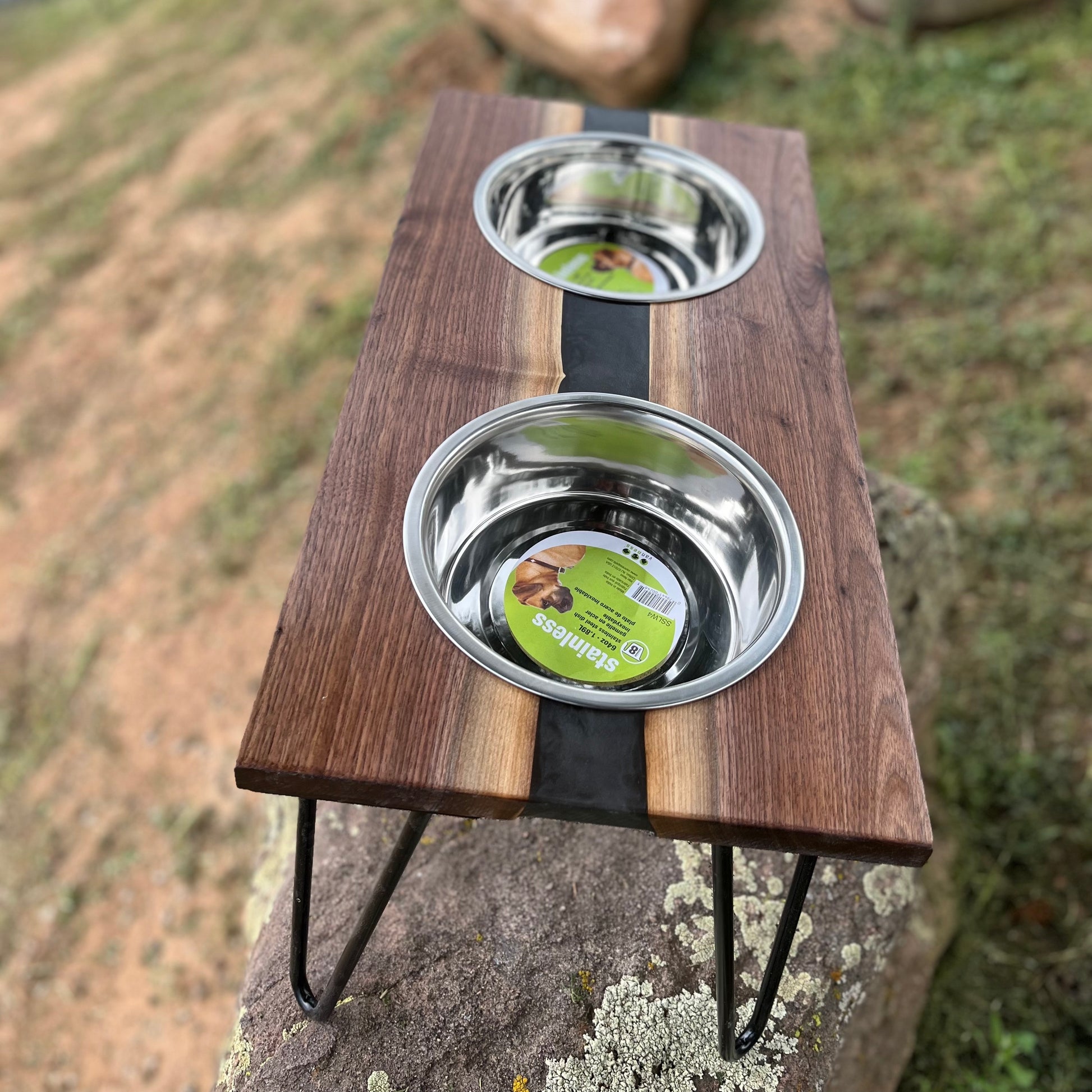 A DIYHairpinLegs Build: Raised Dog Bowl Stand
